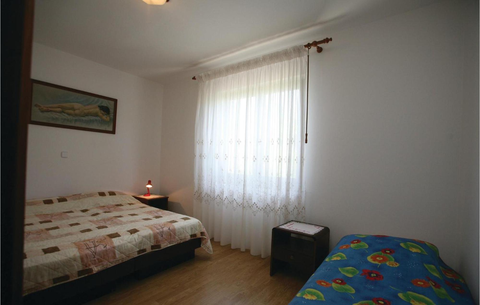 2 Bedroom Gorgeous Apartment In Labin Raša Екстериор снимка