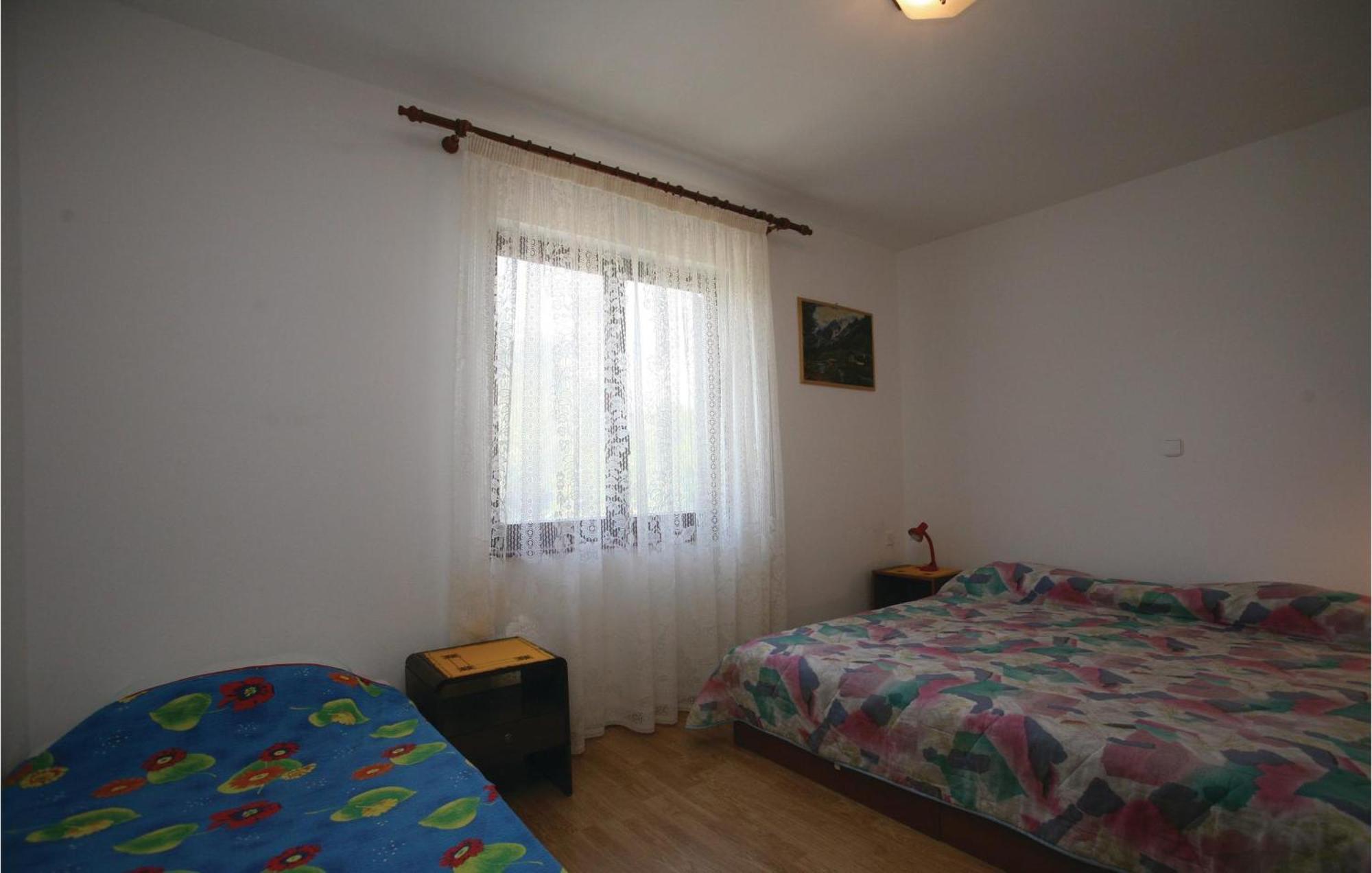 2 Bedroom Gorgeous Apartment In Labin Raša Екстериор снимка